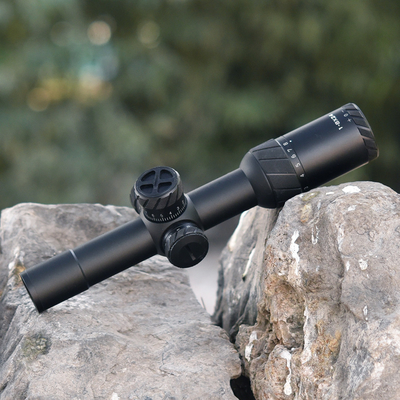 Fashional Scope 1-8x24 Long Range Hunting Sight 640g Weight 1-8x Magnification