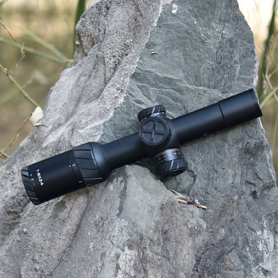 Fashional Scope 1-8x24 Long Range Hunting Sight 640g Weight 1-8x Magnification