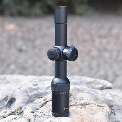 Fashional Scope 1-8x24 Long Range Hunting Sight 640g Weight 1-8x Magnification